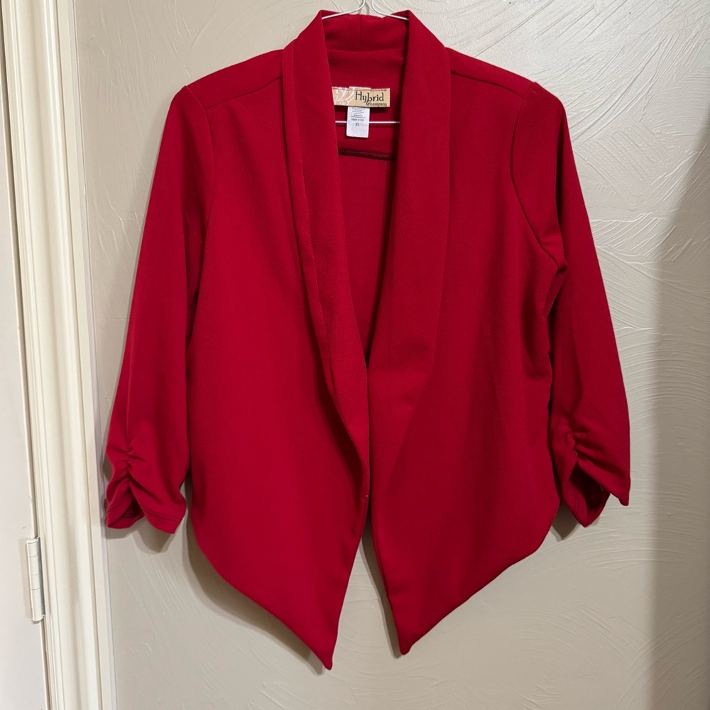 Hybrid & Company Women’s Red Open-Front Jacket with Ruched 3/4 Sleeves